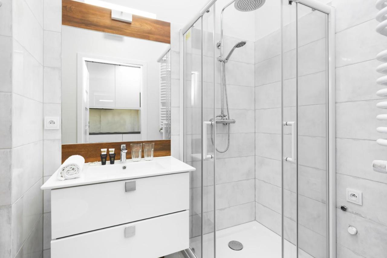 Warsaw Prymasa Tysiaclecia Business Centre By Noclegi Renters Esterno foto