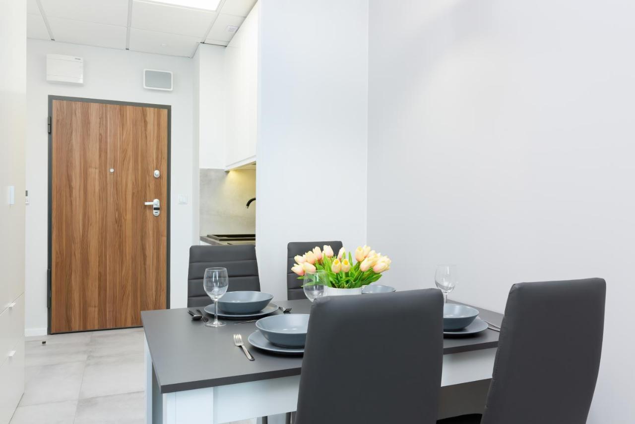 Warsaw Prymasa Tysiaclecia Business Centre By Noclegi Renters Esterno foto